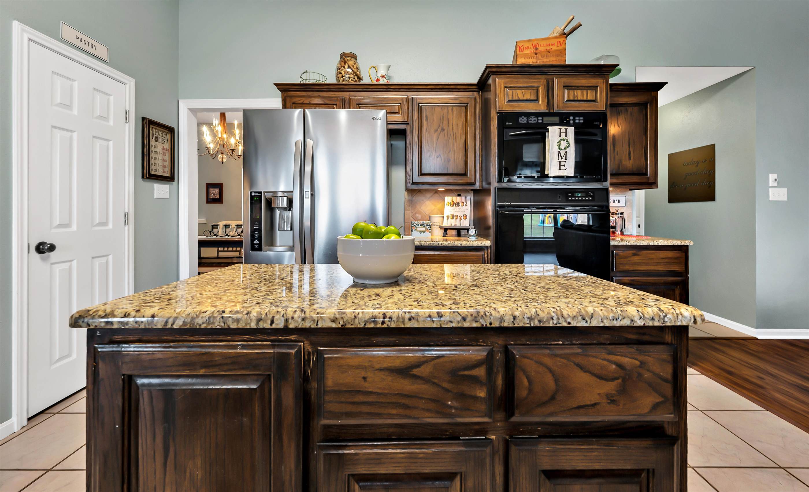 5390 Leroy Parkway, West, TX 76640