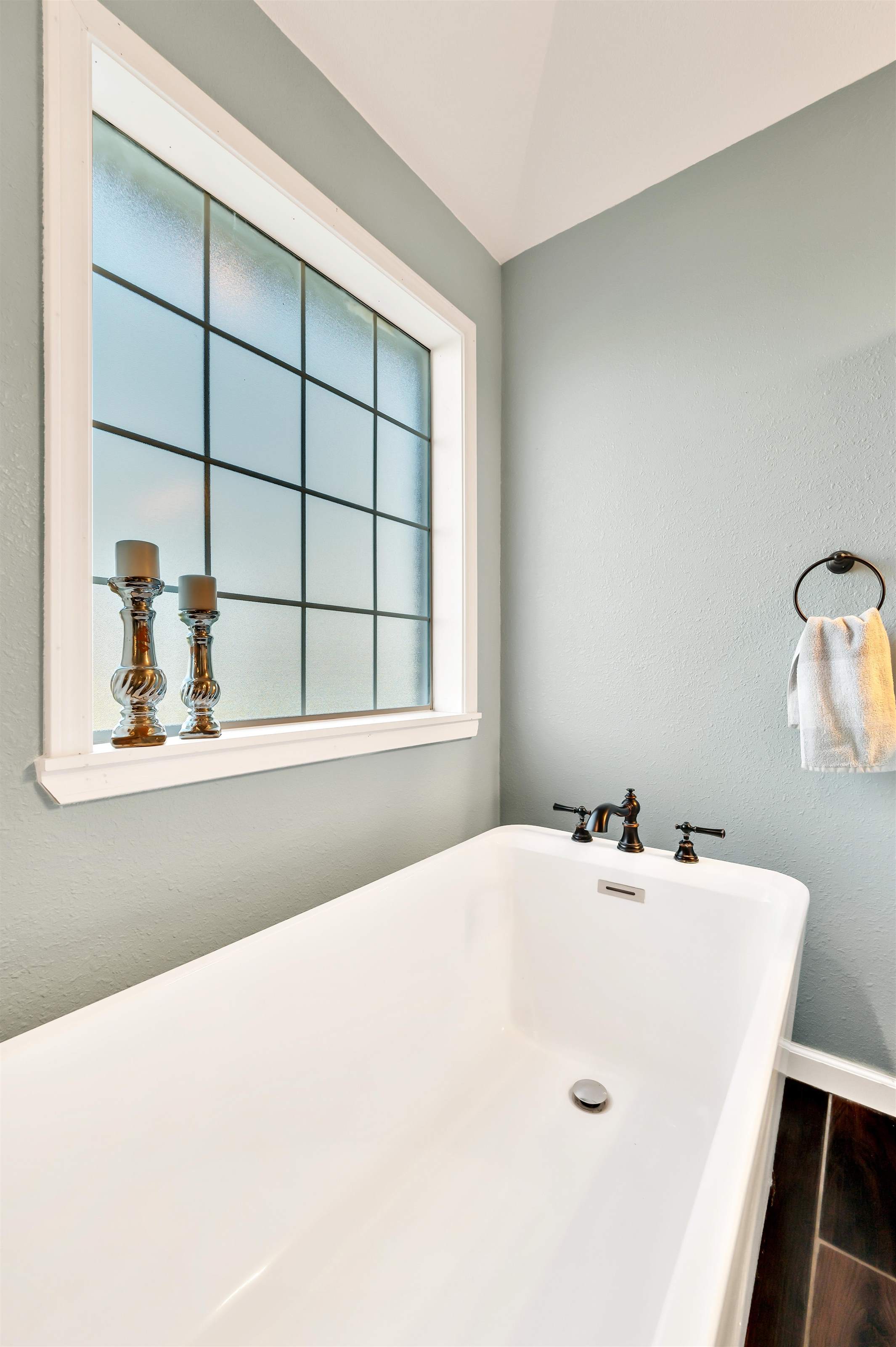 5390 Leroy Parkway, West, TX 76640