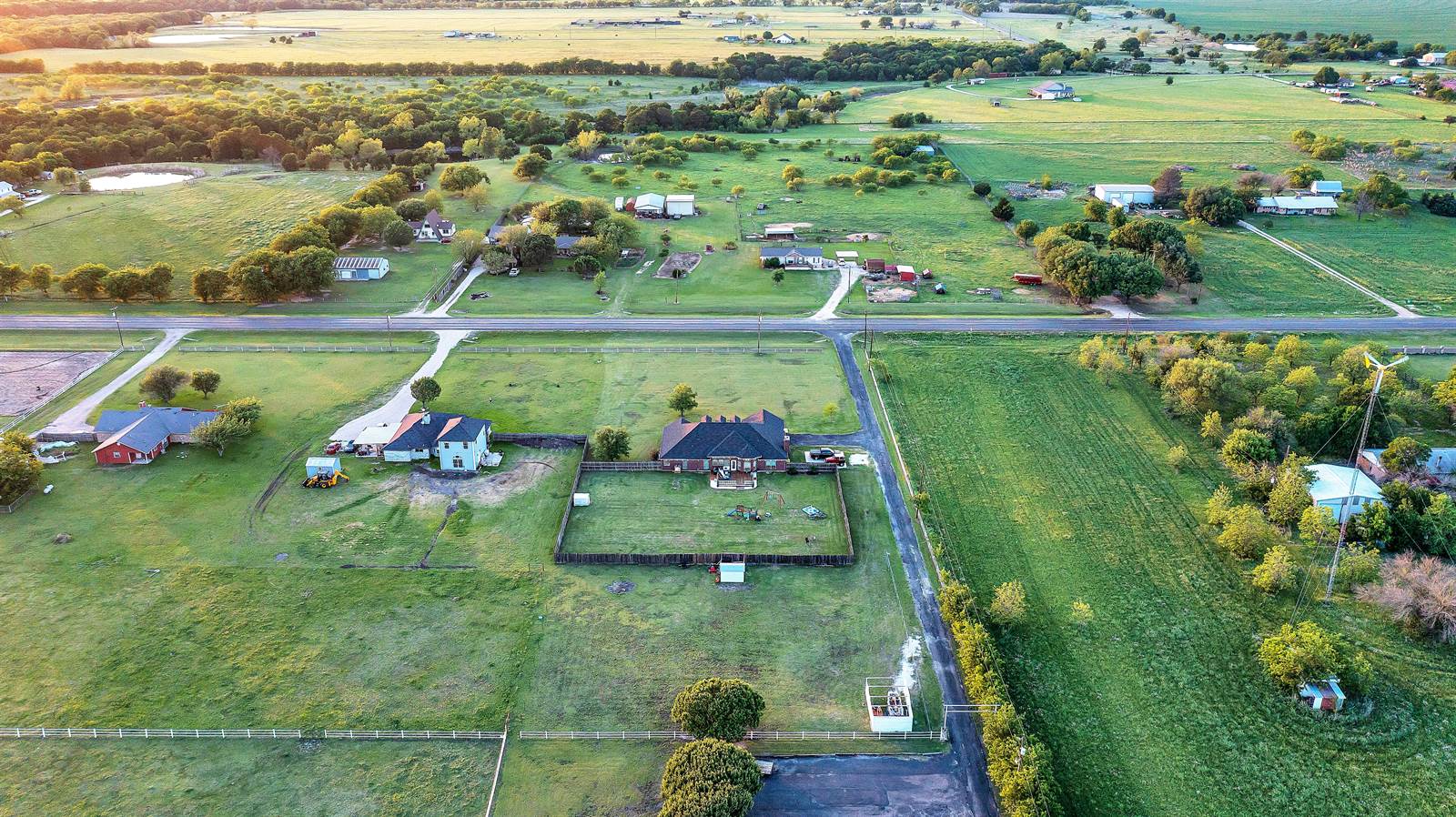 5390 Leroy Parkway, West, TX 76640