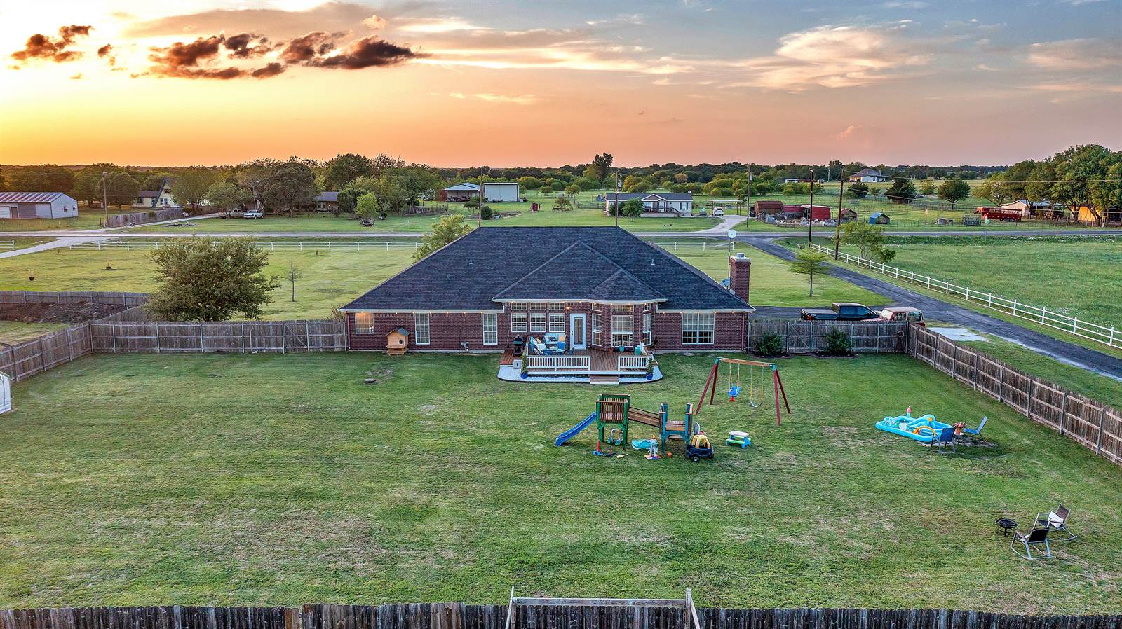 5390 Leroy Parkway, West, TX 76640