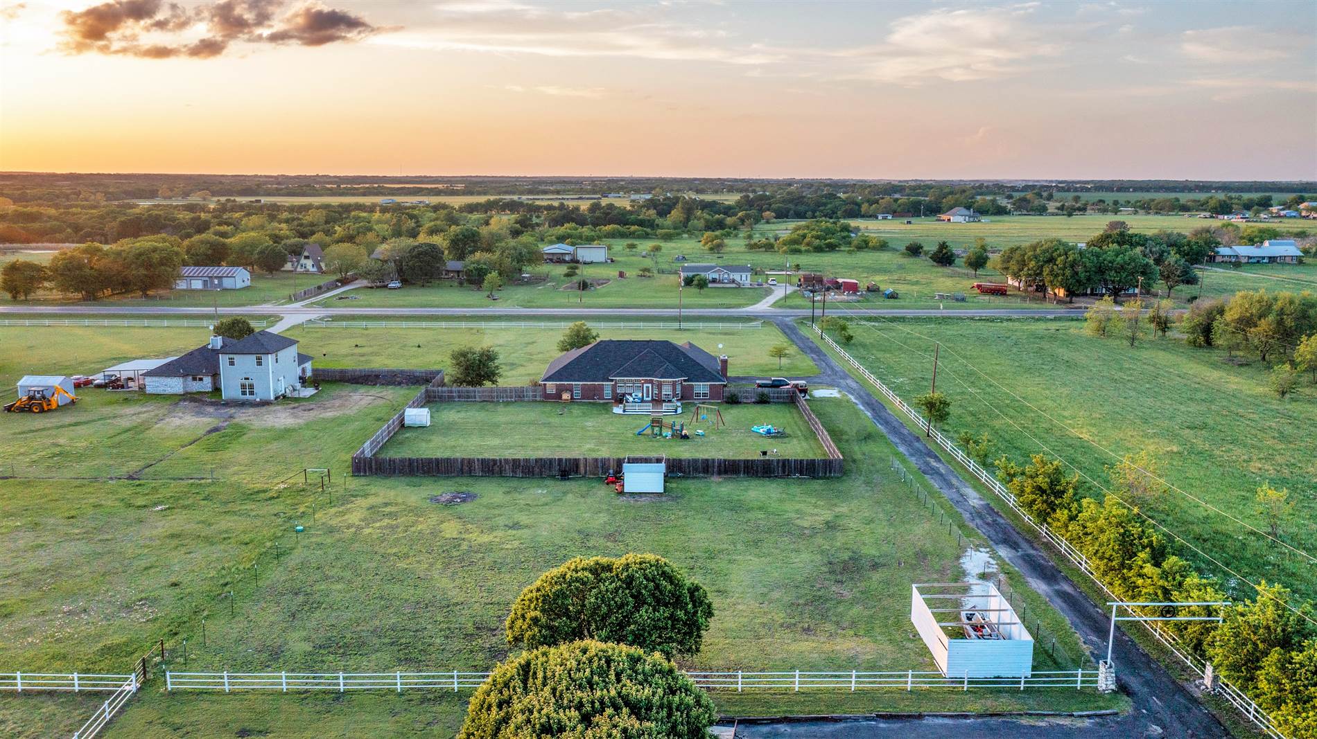 5390 Leroy Parkway, West, TX 76640