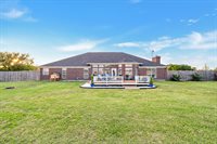 5390 Leroy Parkway, West, TX 76640