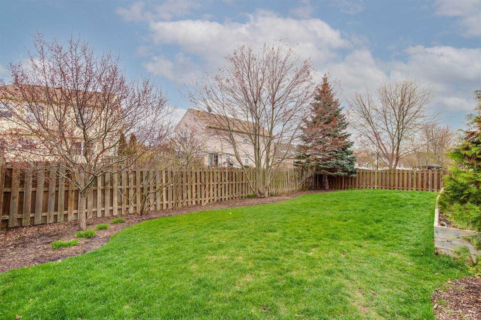 183 Stillwater Drive, Hainesville, IL 60030