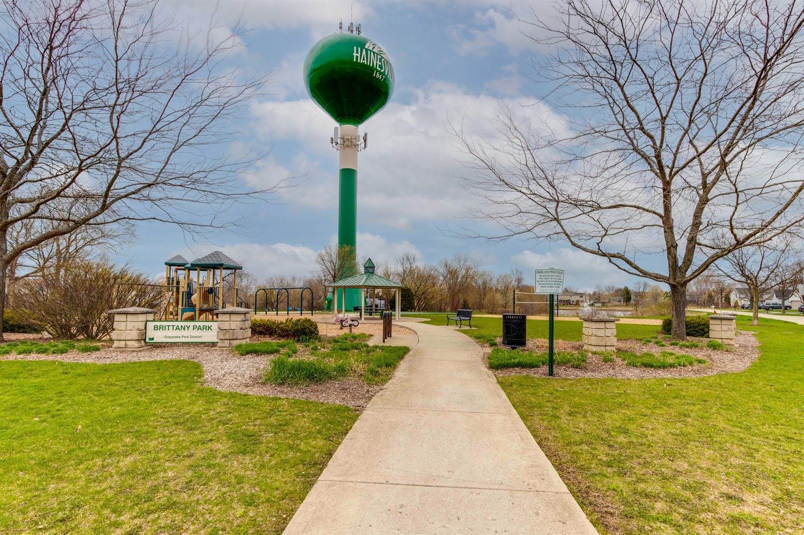 183 Stillwater Drive, Hainesville, IL 60030