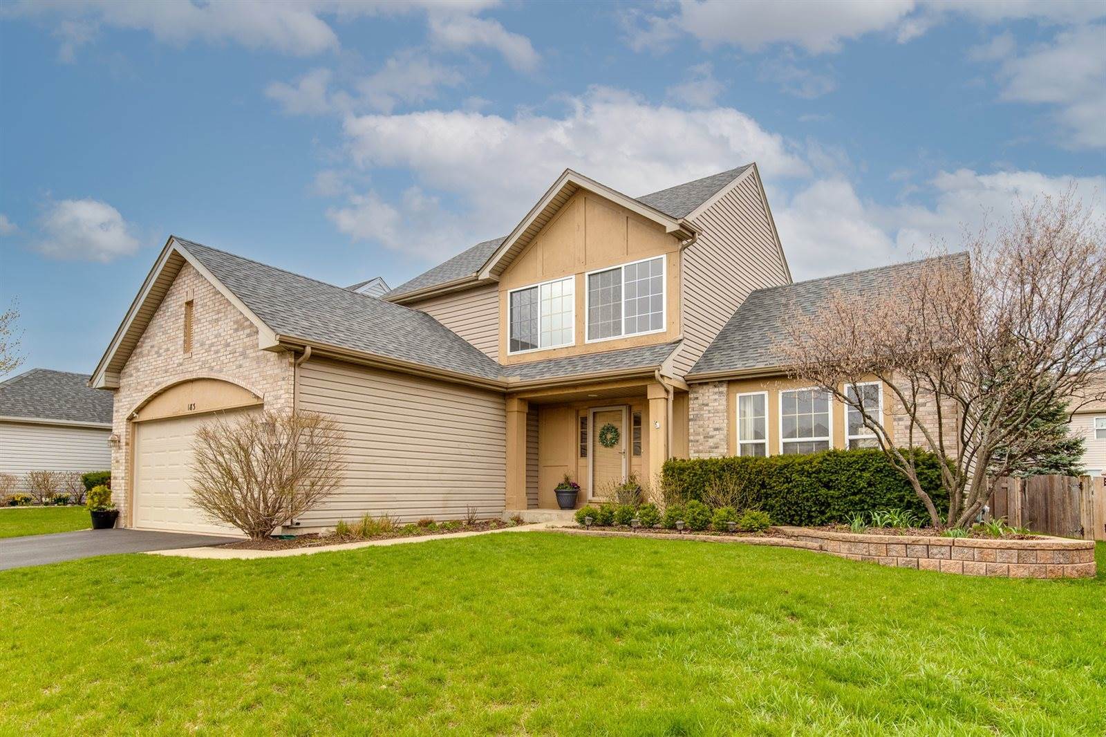 183 Stillwater Drive, Hainesville, IL 60030