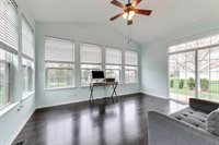 410 West Amberside Drive, Elgin, IL 60124