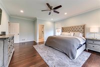 410 West Amberside Drive, Elgin, IL 60124