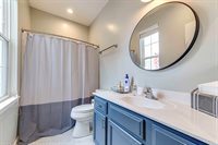 410 West Amberside Drive, Elgin, IL 60124