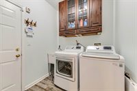 410 West Amberside Drive, Elgin, IL 60124