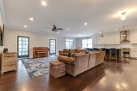 410 West Amberside Drive, Elgin, IL 60124