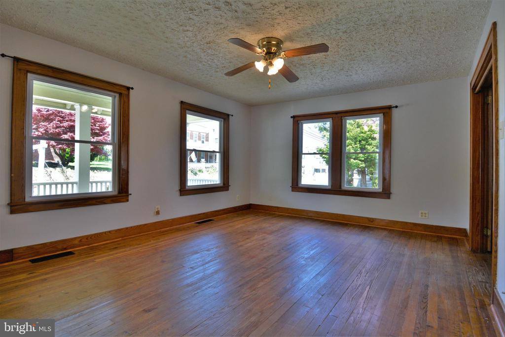 37 South Main Street, Loganville, PA 17342