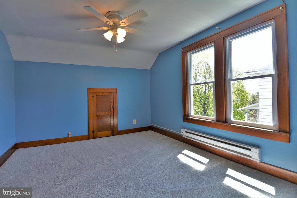 37 South Main Street, Loganville, PA 17342