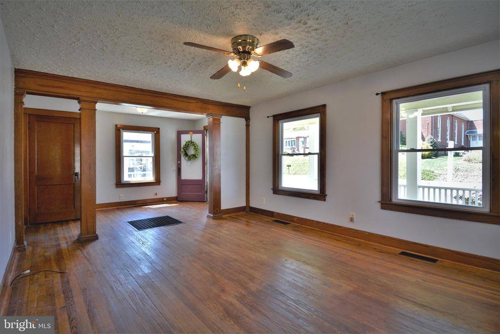 37 South Main Street, Loganville, PA 17342