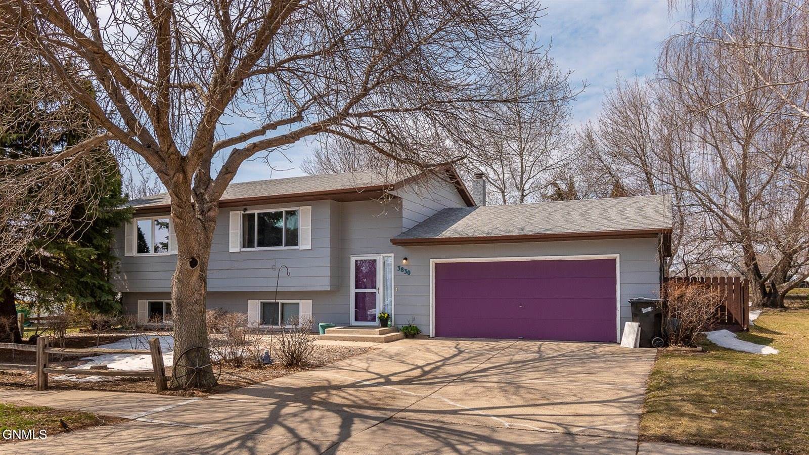 3830 Renee Drive, Bismarck, ND 58503