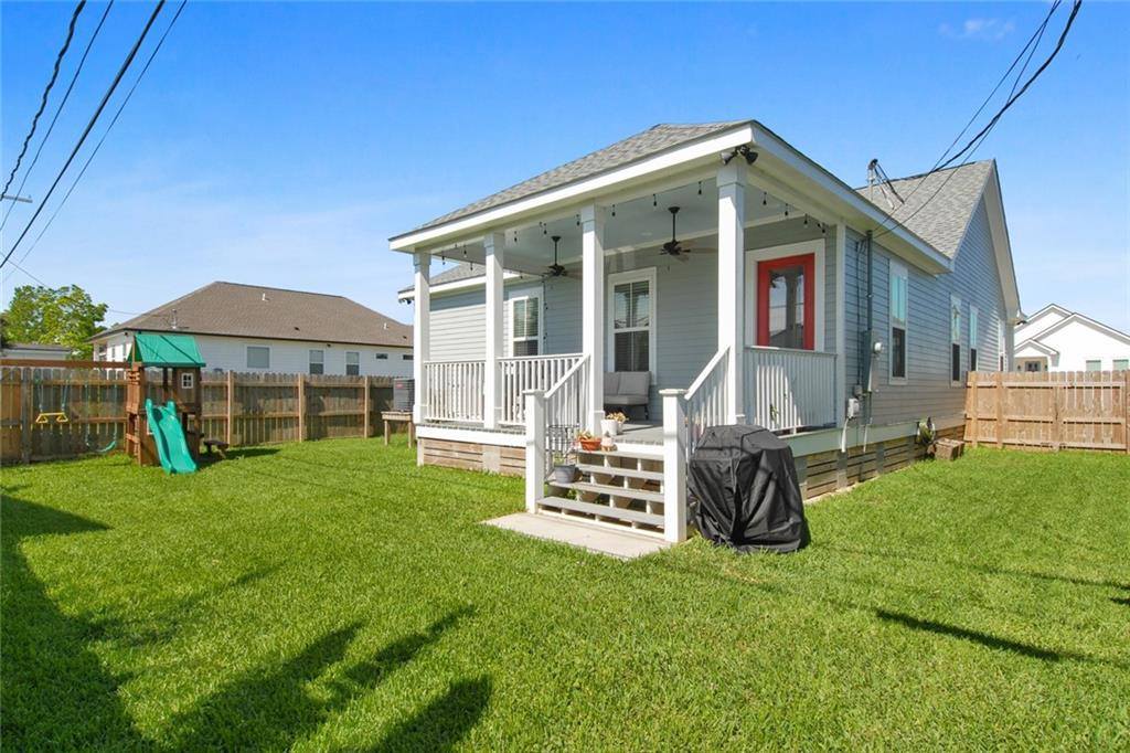 133 Seal Drive, Arabi, LA 70032