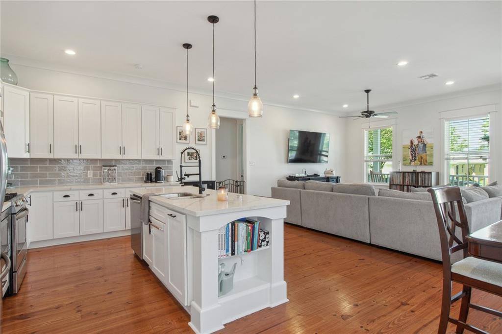 133 Seal Drive, Arabi, LA 70032