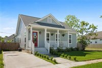 133 Seal Drive, Arabi, LA 70032