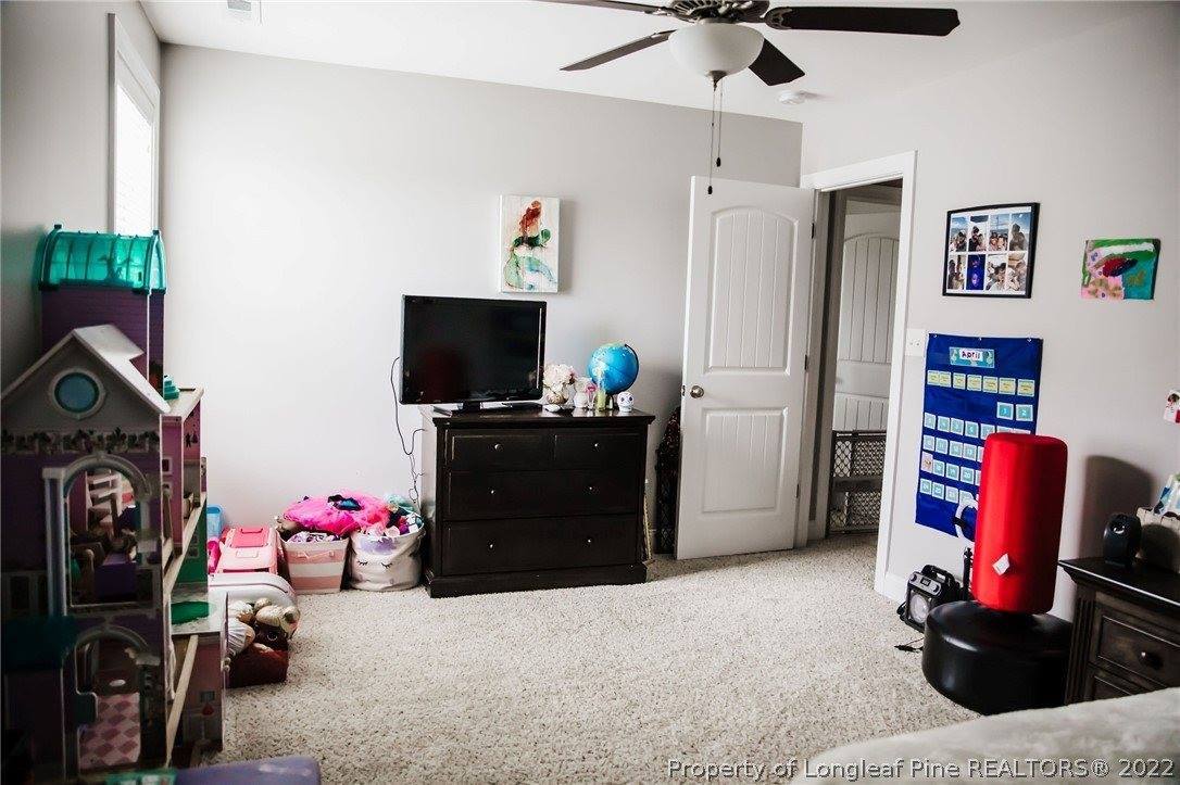 5251 Debut Avenue, Hope Mills, NC 28348