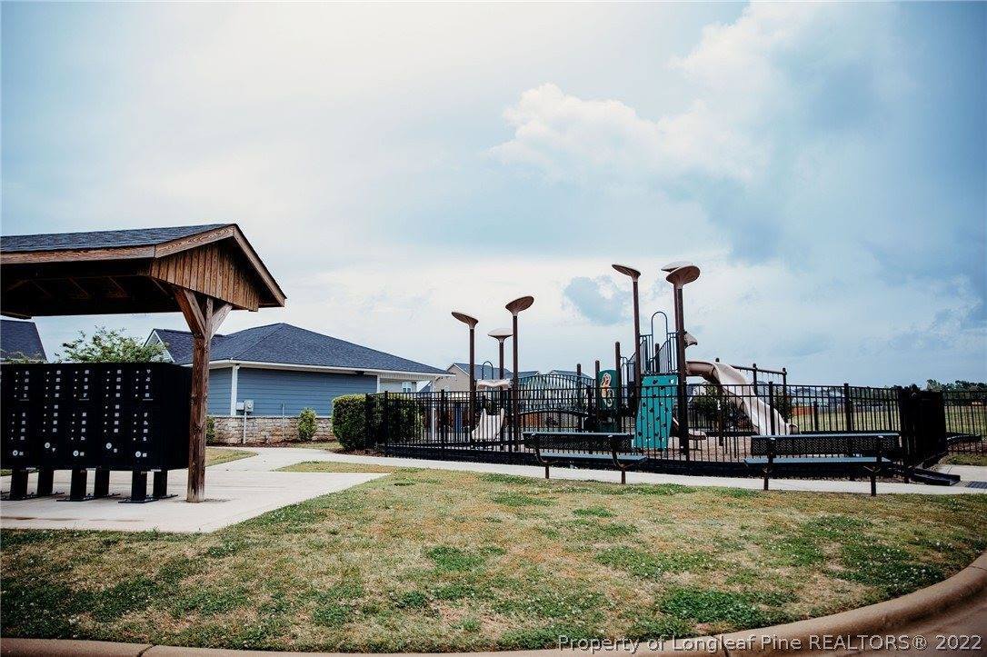 5251 Debut Avenue, Hope Mills, NC 28348