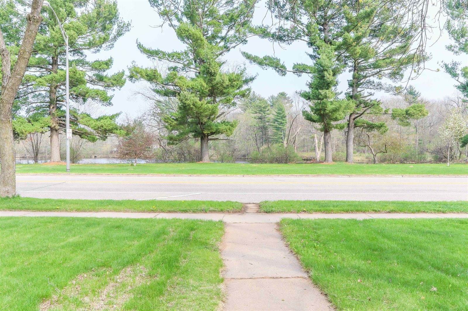 871 Wisconsin River Drive, Port Edwards, WI 54469