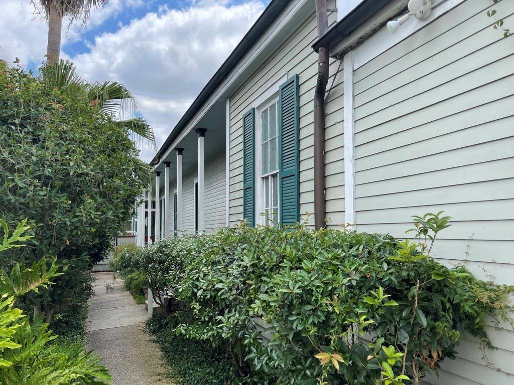 1722 Pauger Street, New Orleans, LA 70116