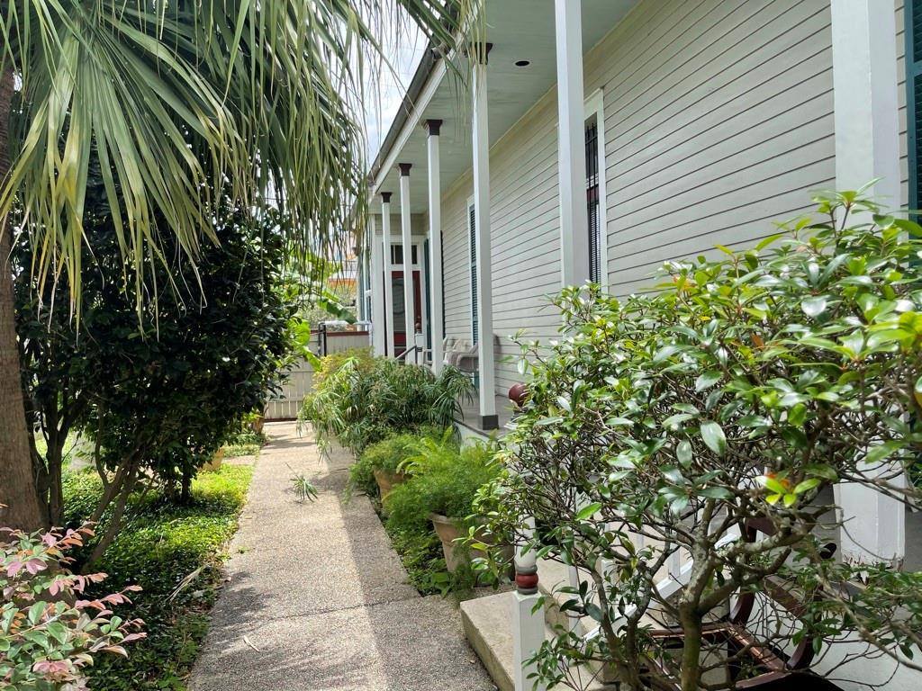 1722 Pauger Street, New Orleans, LA 70116