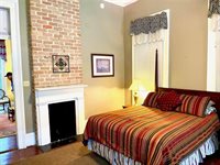 1722 Pauger Street, New Orleans, LA 70116