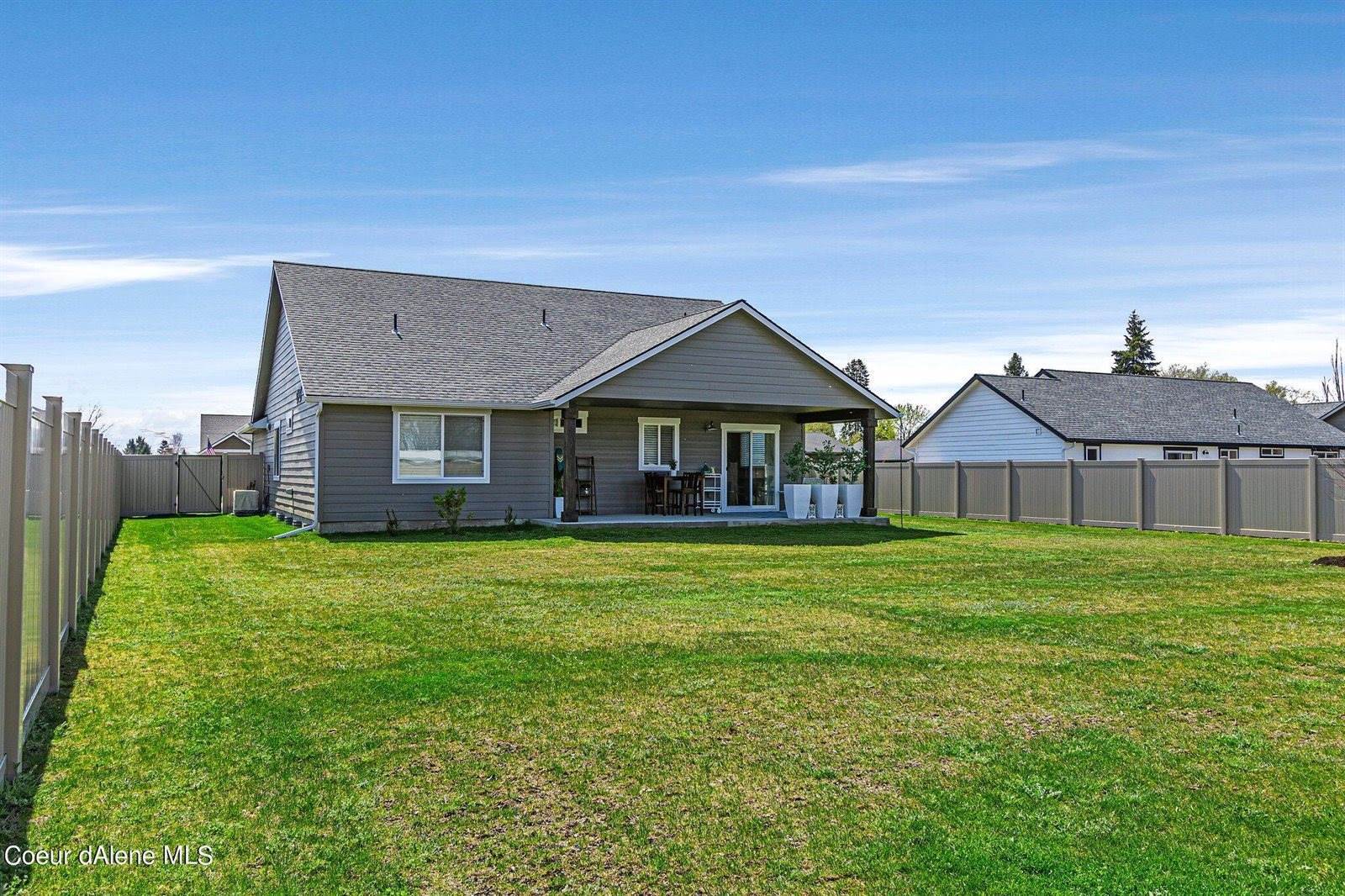 1443 Tug Boat Rd, Hayden, ID 83835