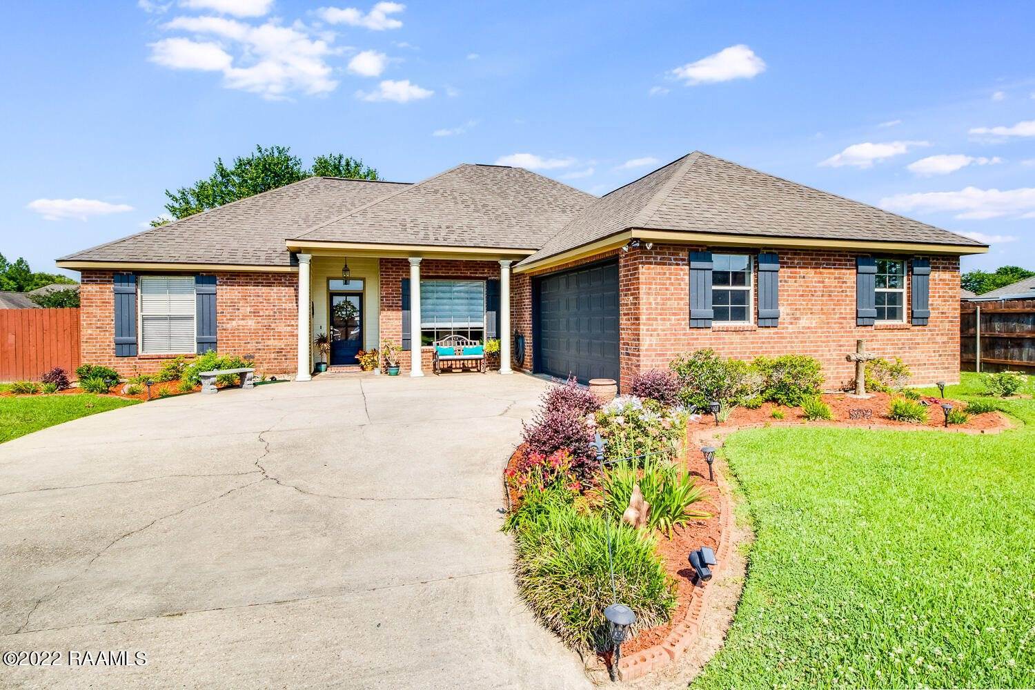 102 South Grindstone Drive, Broussard, LA 70518