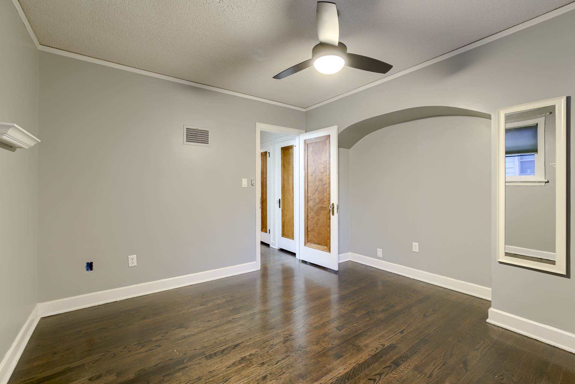 1411 S 52 Street, Omaha, NE 68106