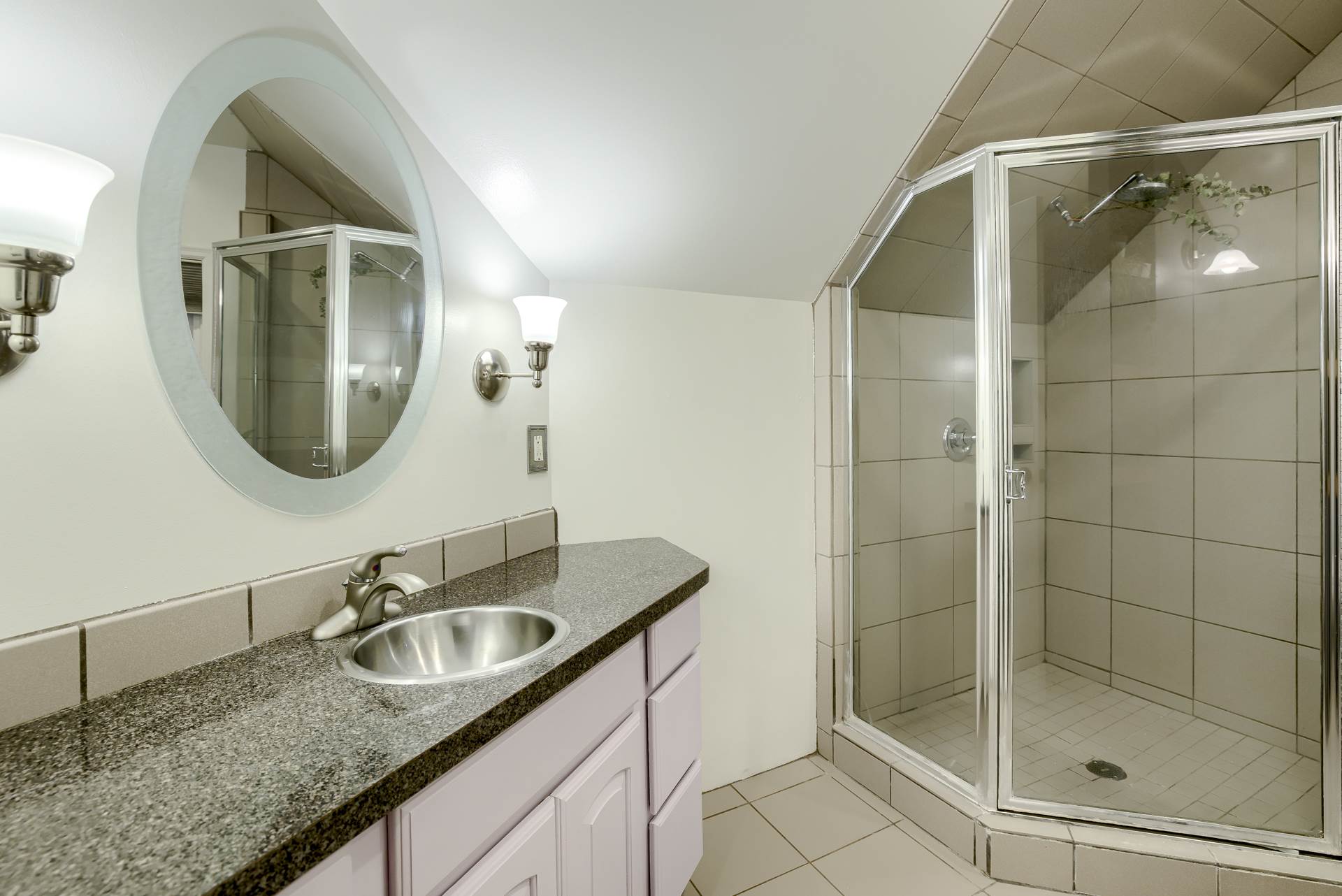 1411 S 52 Street, Omaha, NE 68106