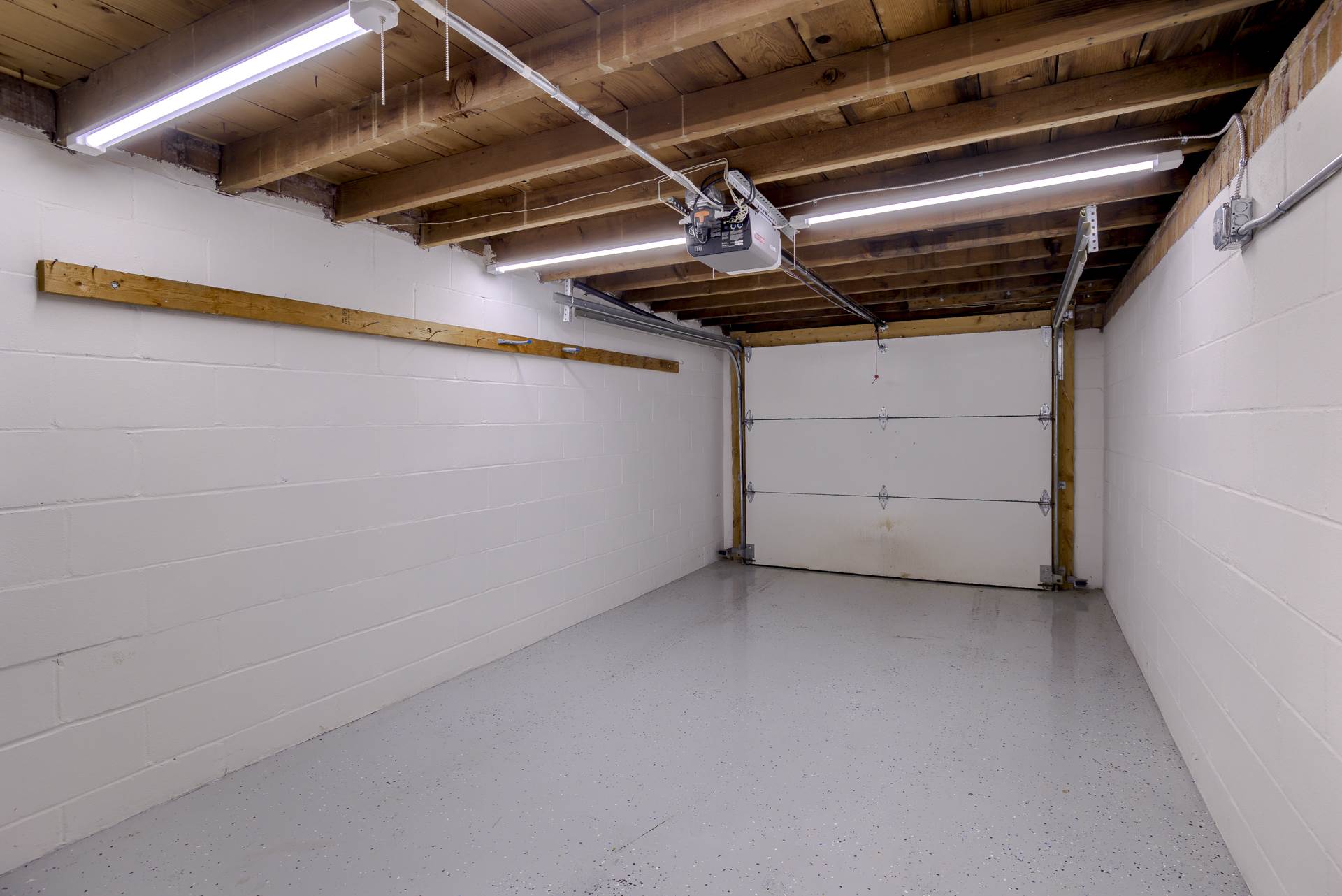 1411 S 52 Street, Omaha, NE 68106