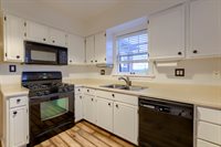 1411 S 52 Street, Omaha, NE 68106