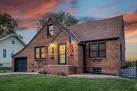 1411 S 52 Street, Omaha, NE 68106