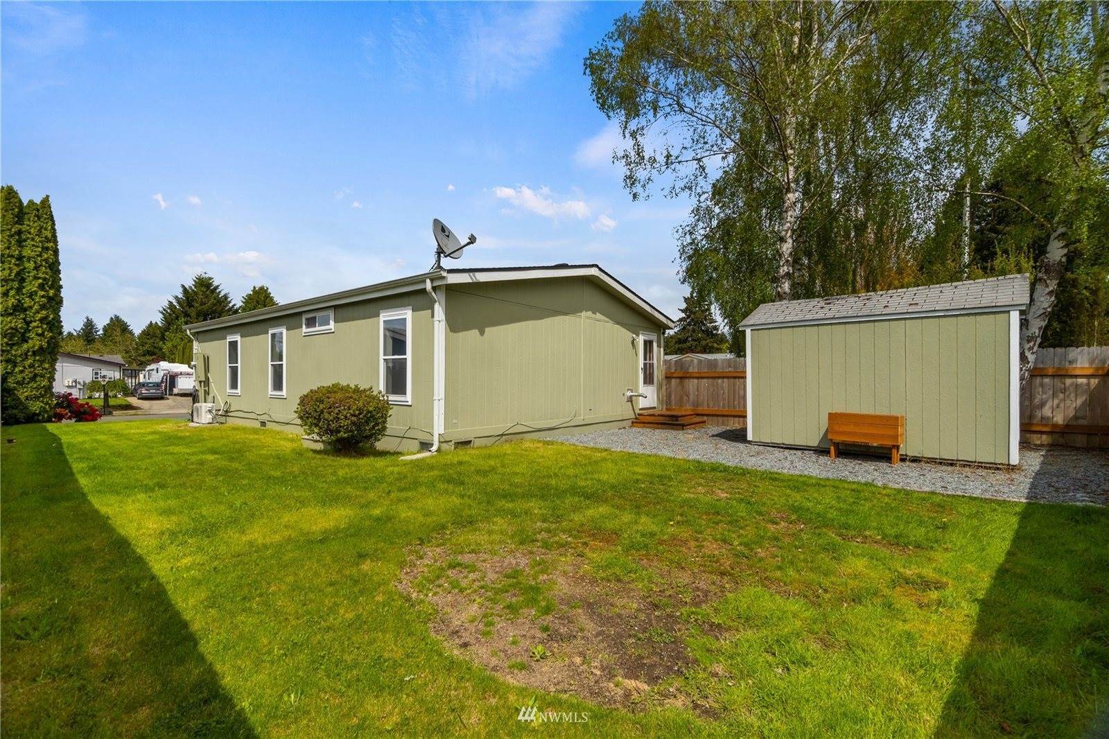 4333 Lakeview Court SE, Lacey, WA 98503