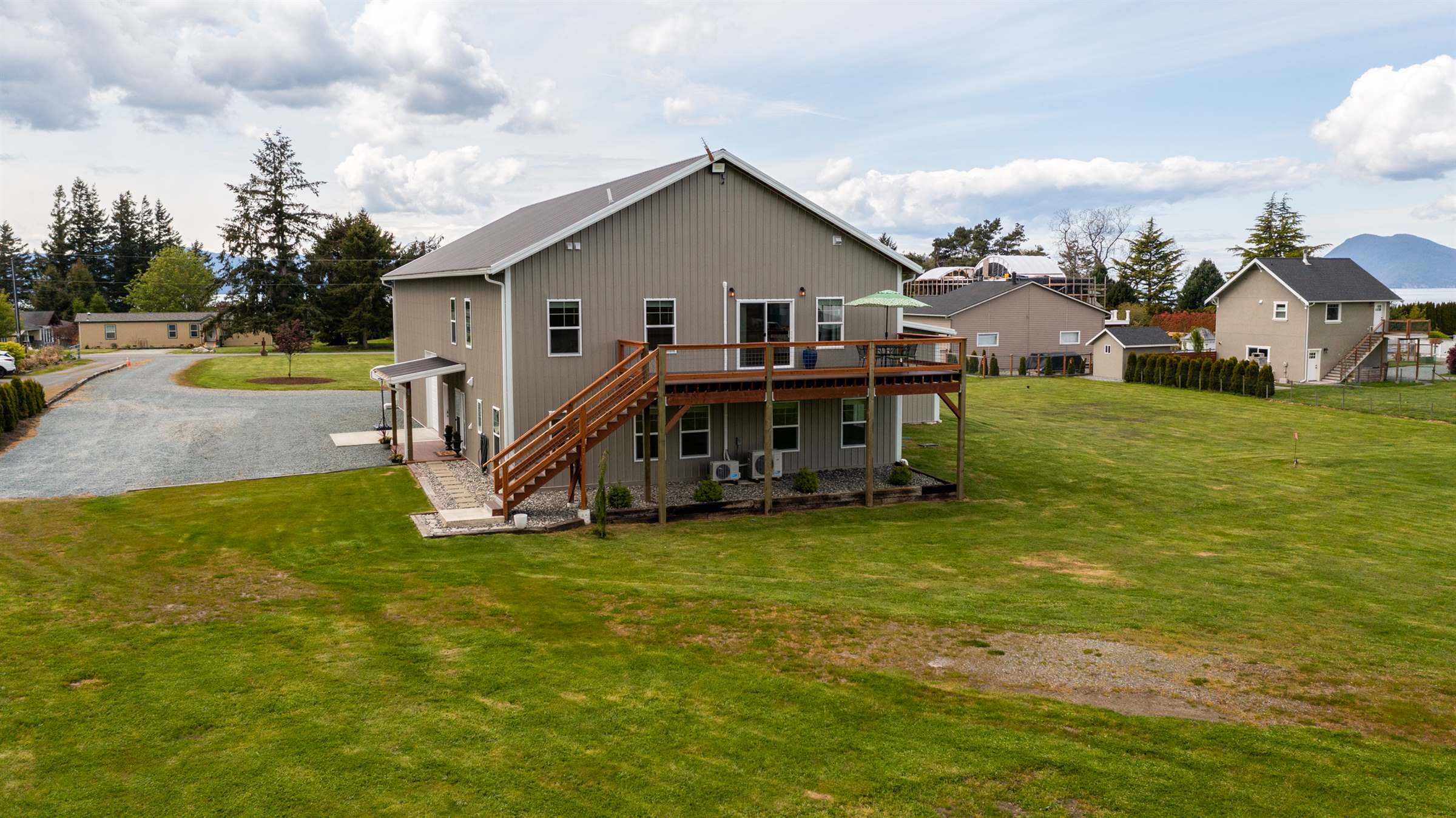 4899 G Loop Rd, Bow, WA 98232