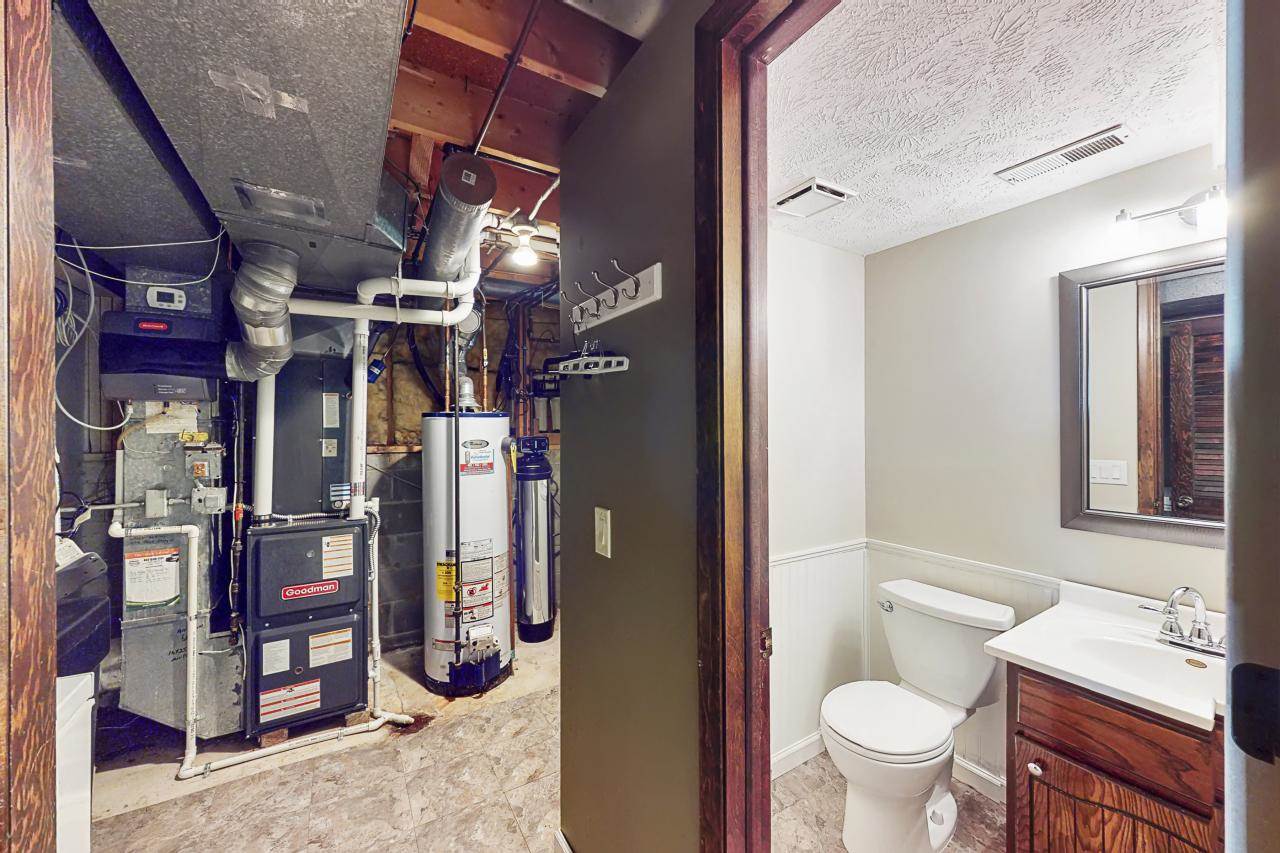 5709 N 115 Cir, Omaha, NE 68164