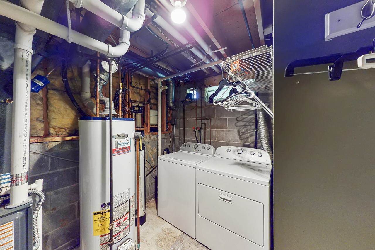 5709 N 115 Cir, Omaha, NE 68164