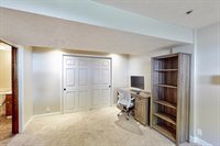 5709 N 115 Cir, Omaha, NE 68164