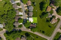 5709 N 115 Cir, Omaha, NE 68164