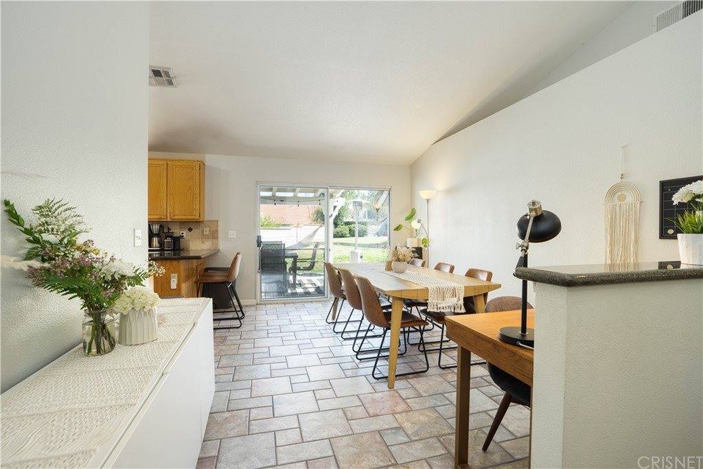 22427 Laurel Place, Saugus, CA 91390