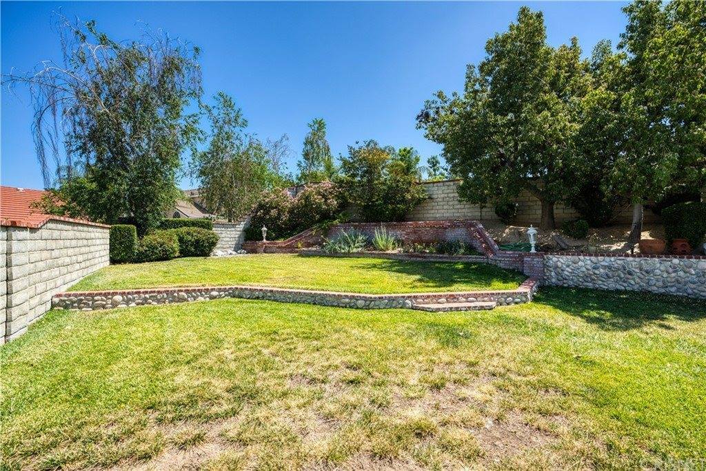 22427 Laurel Place, Saugus, CA 91390