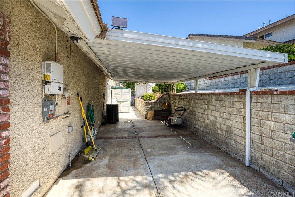 22427 Laurel Place, Saugus, CA 91390