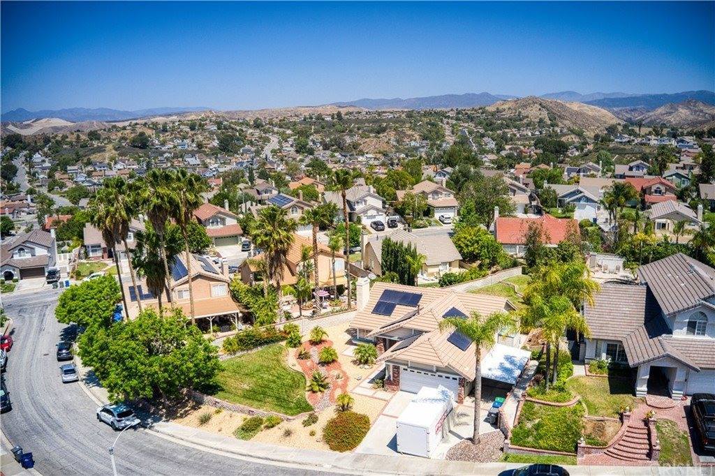 22427 Laurel Place, Saugus, CA 91390