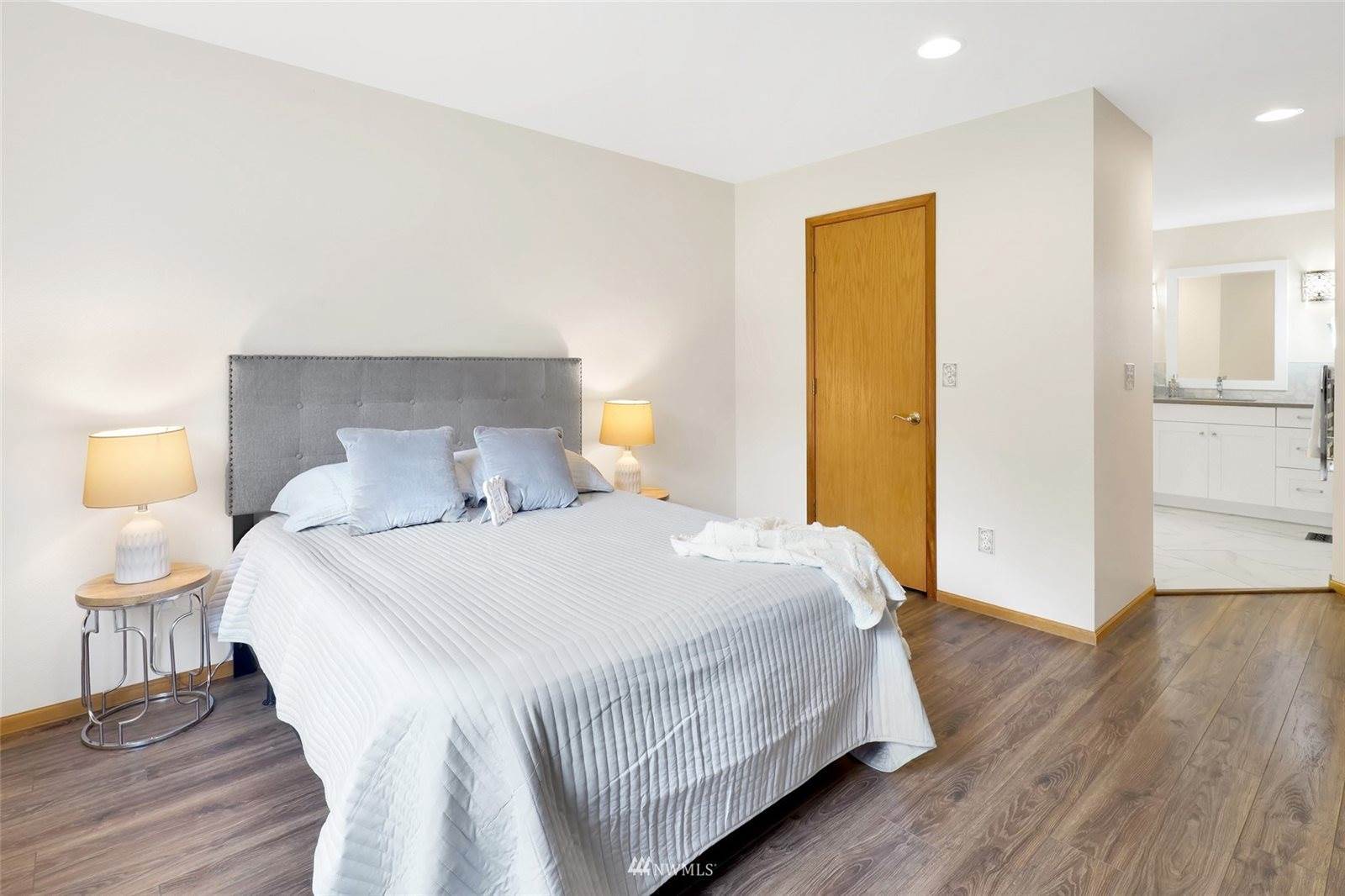 2201 James Circle, Lynden, WA 98264