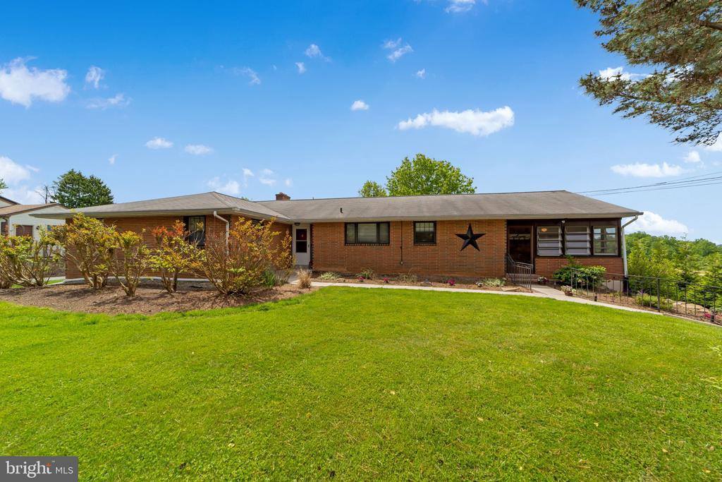 132 East Lancaster Avenue, Oxford, PA 19363