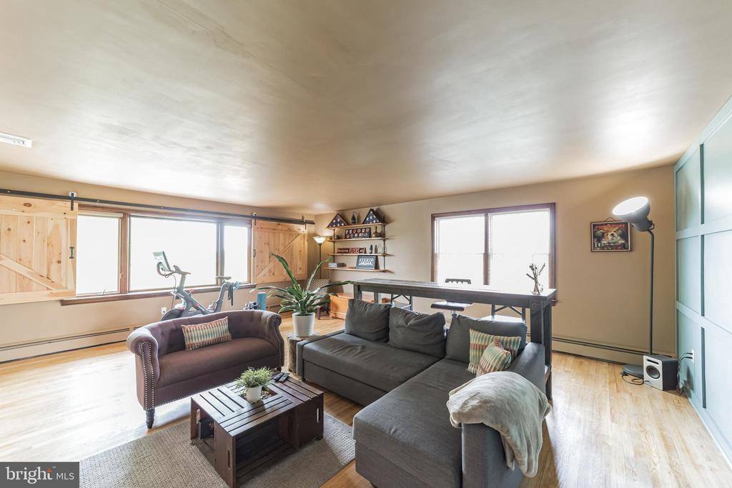 132 East Lancaster Avenue, Oxford, PA 19363