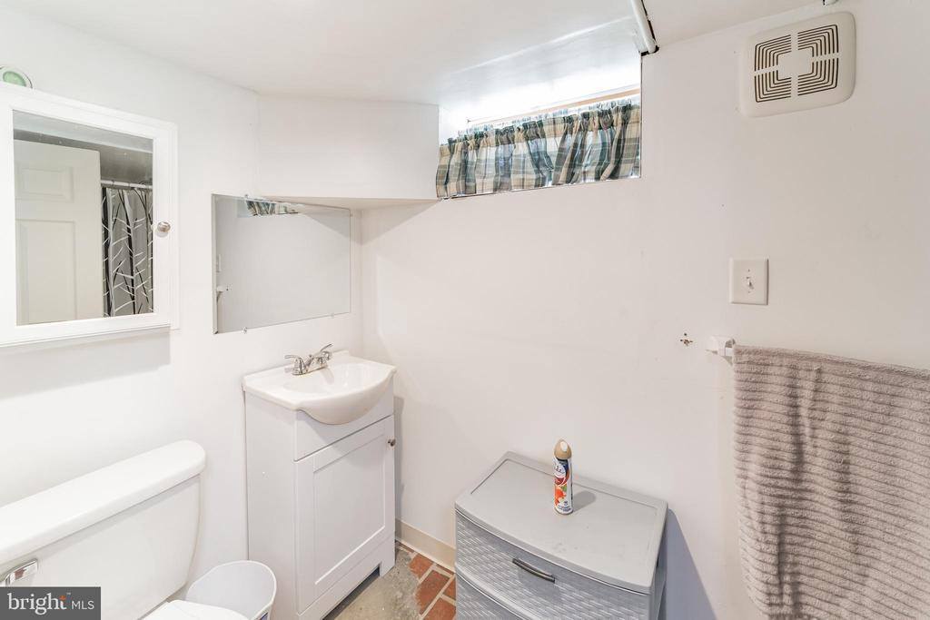 132 East Lancaster Avenue, Oxford, PA 19363