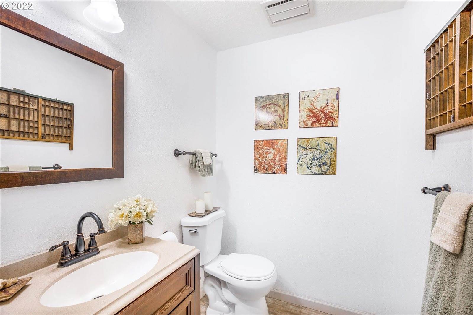 22825 SE Tillstrom Rd, Damascus, OR 97089