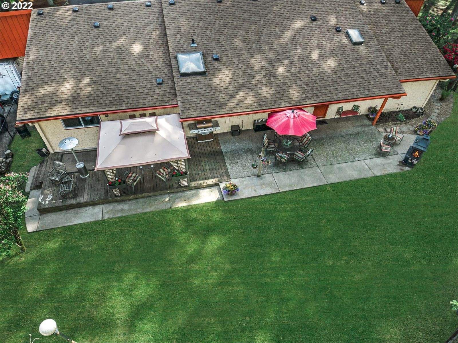 22825 SE Tillstrom Rd, Damascus, OR 97089